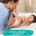 LENÇOS UMEDECIDOS PAMPERS AROMA DE CAMOMILA COM 48 UNIDADES