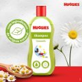 SHAMPOO INFANTIL HUGGIES CAMOMILA SEGURO PARA RECÉM-NASCIDOS 400ML