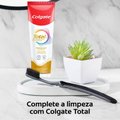 ESCOVA DENTAL COLGATE SLIM SOFT BLACK PREMIUM 4 UNIDADES