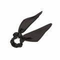 ELÁSTICO DE CABELO SCRUNCHIE COM LENÇO COR PRETA- PANVEL ACESSÓRIOS COLEÇÃO FIM DE ANO