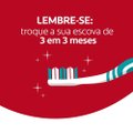 KIT ESCOVA DENTAL MACIA COLGATE SLIM SOFT BLACK - 2 UNIDADES