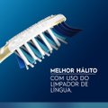 ESCOVA DE DENTE ESCOVA DE DENTE ORAL-B 7 BENEFÍCIOS CERDAS MACIAS, 2 UNIDADE