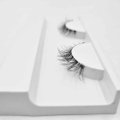 CÍLIOS POSTIÇOS THAT GIRL INVISIBLE LASH MEGA LIGHT 1 UNIDADE