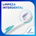 ESCOVA DENTAL SENSODYNE LIMPEZA PROFUNDA EXTRA MACIA PARA DENTES SENSÍVEIS