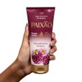 LOÇÃO HIDRATANTE PAIXÃO FRAMBOESA NEGRA COM HIBISCO ULTRACREMOSO AÇÃO DESODORANTE 200ML
