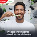 KIT CREME DENTAL COLGATE CLAREADOR NATURAL EXTRACTS CARVÃO ATIVADO 4 UNIDADES 90G CADA