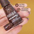 ESMALTE MARROM RISQUÉ & CHILLI BEANS A ONÇA QUE HABITA EM MIM EFEITO 8ML