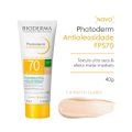 PROTETOR SOLAR FACIAL BIODERMA PHOTODERM ANTIOLEOSIDADE 1.0 MUITO CLARO FPS70 40G