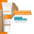 PROTETOR SOLAR FACIAL AVÈNE CLEANANCE UV ANTIOLEOSIDADE FPS70 40G TOM 3 MÉDIO ESCURO