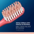 KIT ESCOVA DENTAL ORAL-B ICONIC 2 UNIDADES