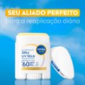 PROTETOR SOLAR FACIAL NIVEA SUN UV SILKY STICK FPS60 15G