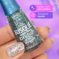 ESMALTE RISQUÉ LIVRE PARA BRILHAR GLITTER AZUL DE PAETÊ NA AVENIDA 8ML