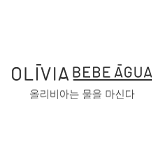 Olívia Bebe Água